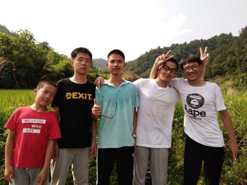 02.jpg